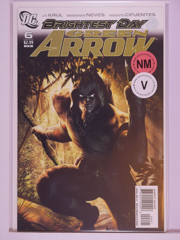 GREEN ARROW (2010) Volume 4: # 0006 NM ALEX GARNER COVER HOLDING THREE ARROWS VARIANT